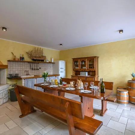 Casa Brazzana Вилла *